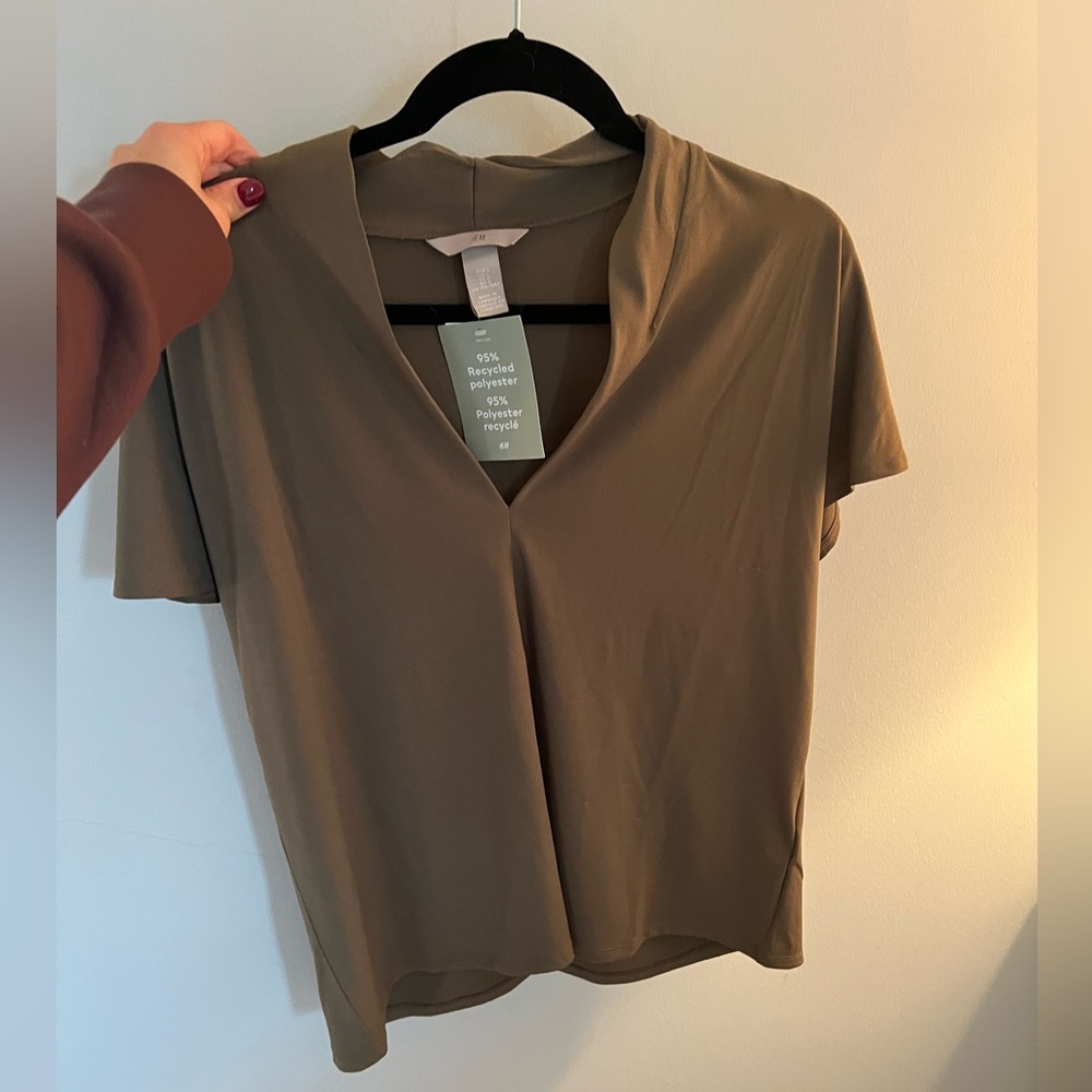 H and M Green Blouse